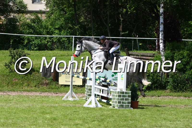 005M5378_Chili Pepper_L Springen.JPG